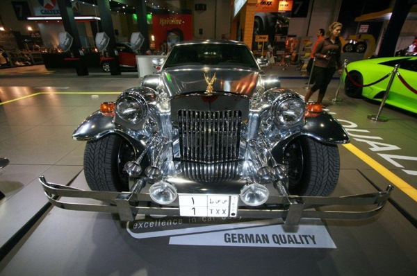 Dubai Motor Show.  Rolls-Royce Oldie.