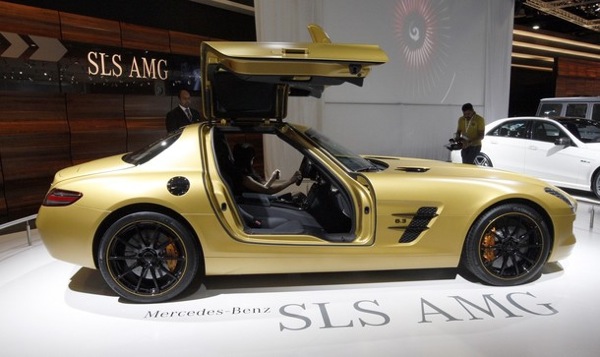 Dubai Motor Show. Mercedes-Benz SLS AMG.