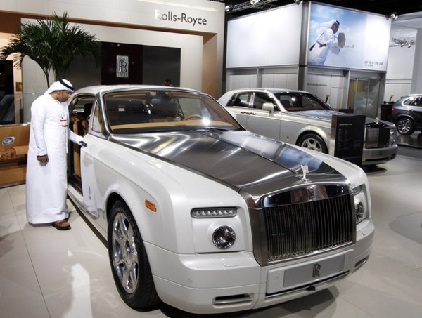 Dubai Motor Show. Rolls-Royce Phantom.