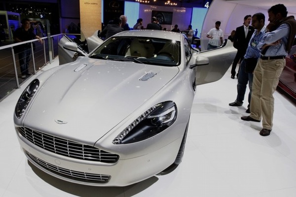 Dubai Motor Show. Aston Martin Rapide.