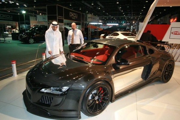 Dubai Motor Show. Audi R8.