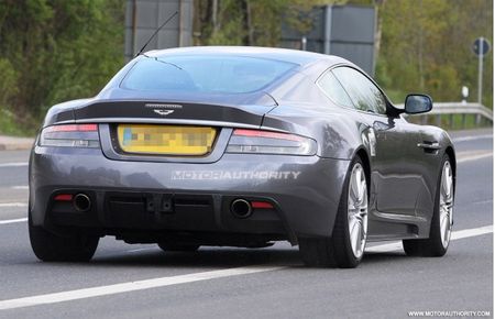 Aston Martin DB9 2011