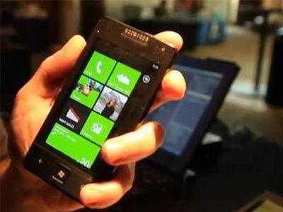 Microsoft   Asus  Windows Phone 7 ()