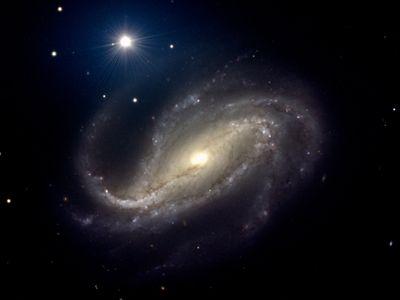 Карликовые галактики растут, "закусывая" сородичами