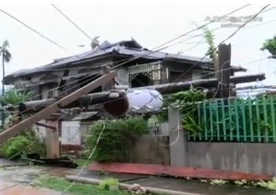 Над Филиппинами пронёсся самый мощный тайфун в истории (ВИДЕО)