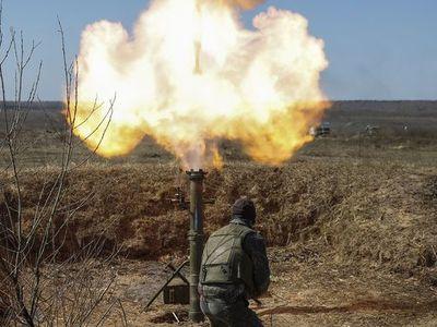 Артиллерия накрыла Опытное, на шахту Бутовка прилетело 200 мин, у Новоселовки-2 - попытка прорыва (ВИДЕО)