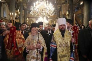 Массовый отказ от УПЦ МП и переход в ПЦУ: Украине напророчили настоящий церковный бум
