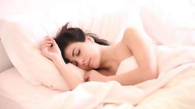 Эксперты рассказали, как активизировать похудение во сне