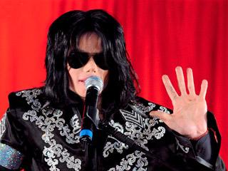 Поп-король Майкл Джексон умер от остановки сердца