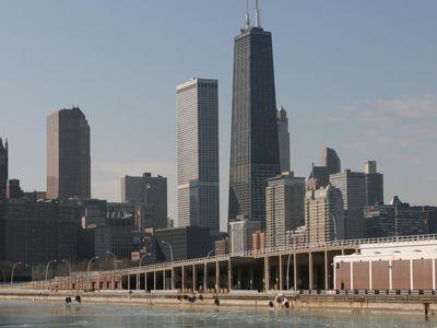 John Hancock Center ( )