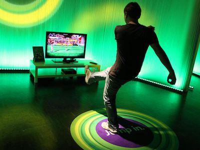     Kinect  10  ()