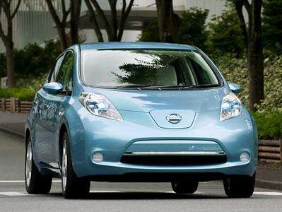  Nissan Leaf    