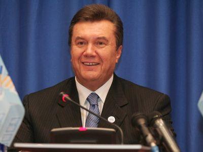 Президент требует, чтобы Пшонка соблюдал права Луценко