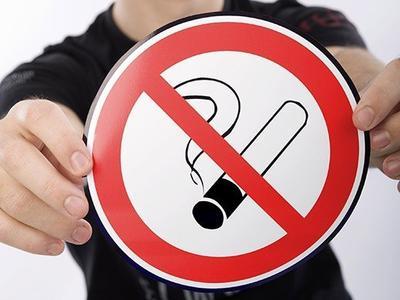 По российским курильщикам ударил антитабачный закон
