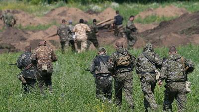 На оккупированном Донбассе процветает дезертирство: путинские наемники и местные боевики "ДНР" массово бегут с линии фронта