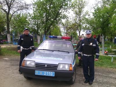 Полиция усилила патрулирование возле кладбищ в шести областях Украины