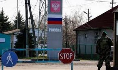 РФ перекрыла автомобильную границу для Украины - на КПП сотни машин застыли в ожидании