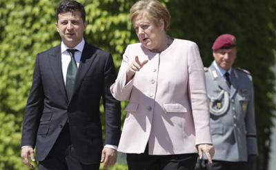 Зеленский провел с Меркель важный разговор: в ближайшее время все изменится