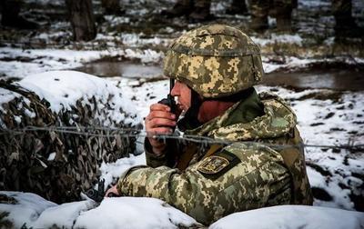 На Донбассе шесть обстрелов, ранен военный