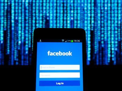 Хакеры обнародовали личные данные 533 млн пользователей Facebook