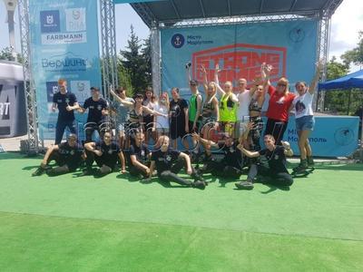 В Мариуполе стартовал молодежный фестиваль по стронгмену 