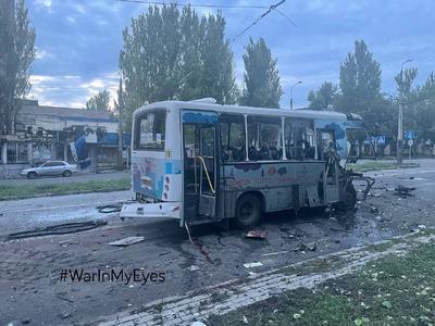 В оккупированном Донецке сняряд попал в рейсовый автобус