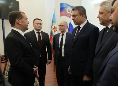 Дмитрий Медведев посетил ОРДЛО