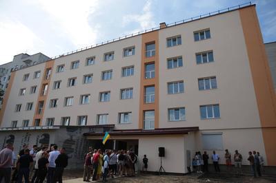На Львовщине завершили ремонт общежития для переселенцев